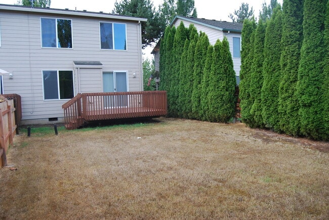 2531 E 3rd St in Newberg, OR - Building Photo - Building Photo