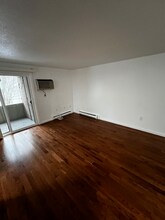 142 Burgundy Hill Ln in Middletown, CT - Building Photo - Building Photo