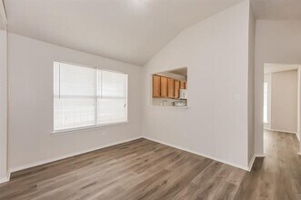 10836 Deauville Cir N in Fort Worth, TX - Building Photo - Building Photo