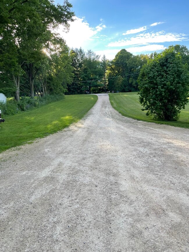 5564 River Rd, Unit Unit 3 in Waunakee, WI - Building Photo - Building Photo