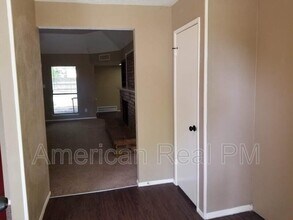 801 Wood Glen in Desoto, TX - Building Photo - Building Photo