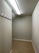 581 Sunset Park Dr in Suwanee, GA - Building Photo - Building Photo