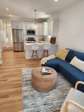 156 Jefferson Ave-Unit -1 in Roslyn Heights, NY - Building Photo - Building Photo