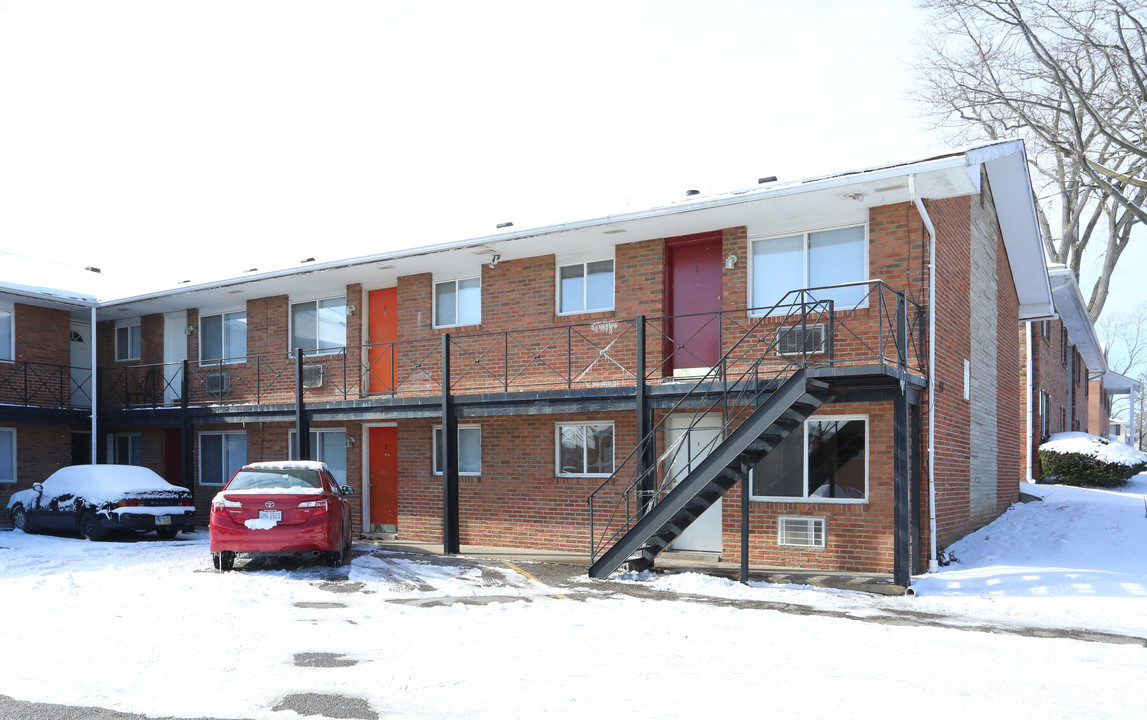 Riverview Drive Apartments in Columbus, OH - Building Photo