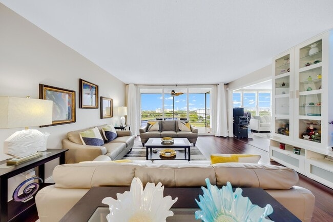 property at 3051 N Course Dr