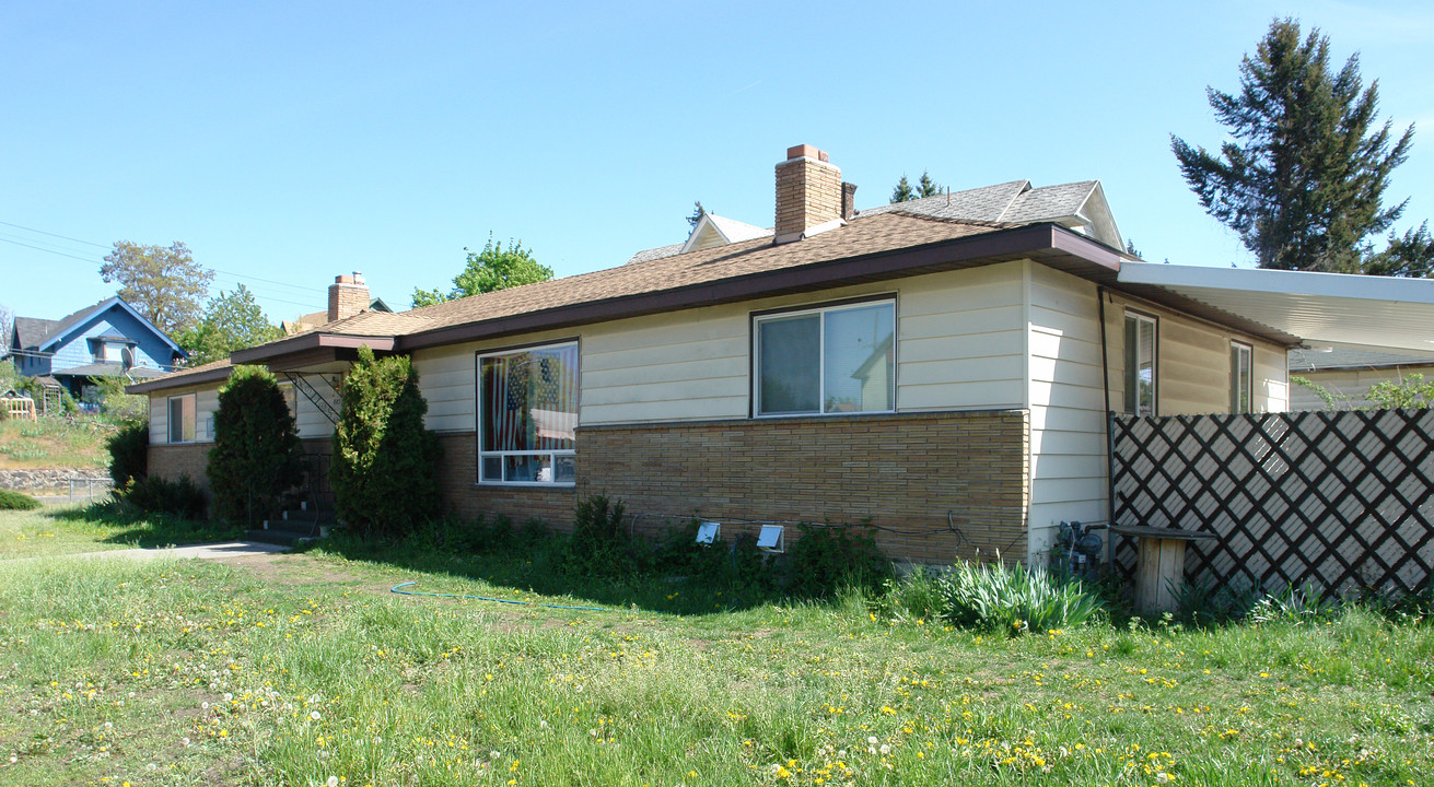 805 W Maxwell Ave in Spokane, WA - Building Photo