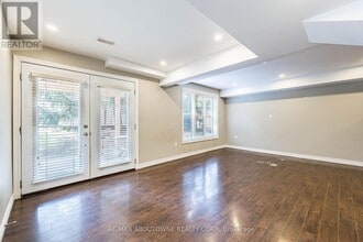 22 Ryan St in Fergus, ON - Building Photo - Building Photo