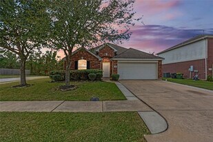 3608 Mahogany Trail in Pearland, TX - Building Photo