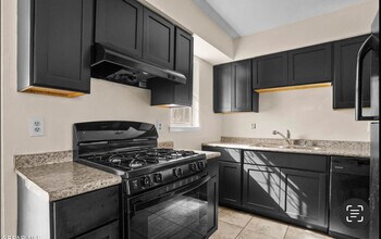 5764 Sweetwater Dr in El Paso, TX - Foto de edificio - Building Photo