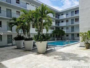 1610 Lenox Ave. in Miami Beach, FL - Building Photo - Building Photo