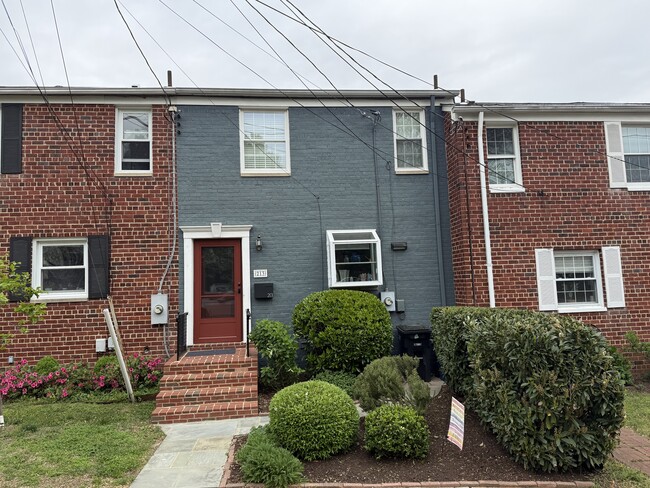 property at 213 Guthrie Ave