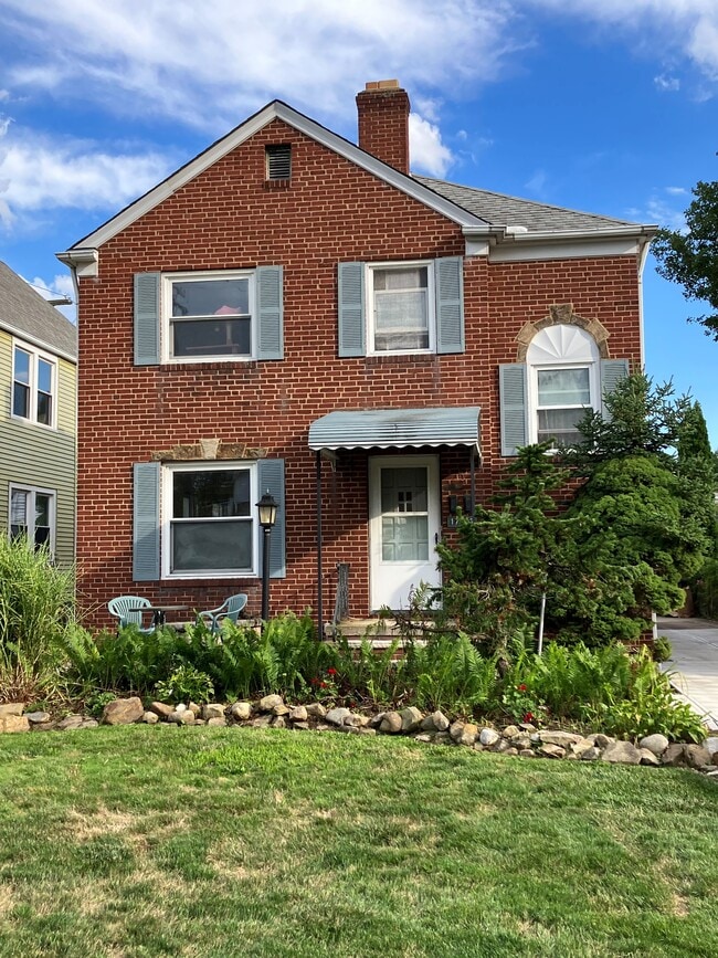 property at 17003 Hilliard Rd