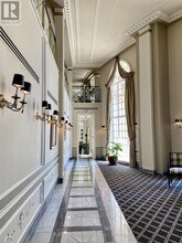 2285 Lake Shore Blvd W in Toronto, ON - Building Photo - Building Photo