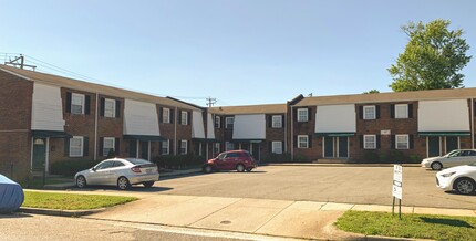 Graham Court Townhomes in Richmond, VA - Building Photo - Primary Photo