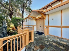 63 Berryessa Way in Hillsborough, CA - Building Photo - Building Photo