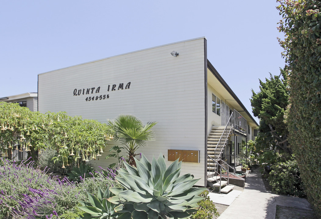 Quinta Irma in San Diego, CA - Building Photo