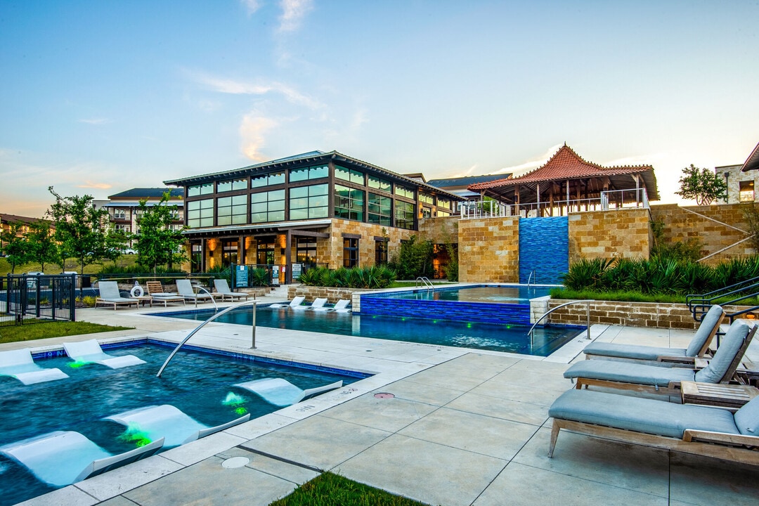 The Hudson in The Colony, TX - Foto de edificio