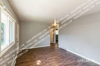 3420 SW 8th St in Des Moines, IA - Building Photo - Building Photo