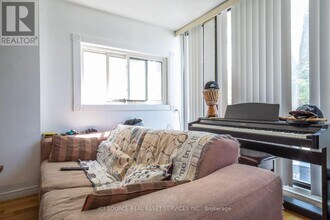 693 Euclid Ave in Toronto, ON - Building Photo - Building Photo