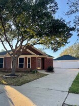 1646 Martin Lake Dr in Richmond, TX - Building Photo