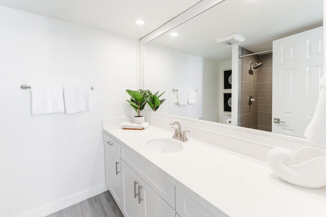 601 N Ocean Blvd in Boca Raton, FL - Building Photo - Building Photo