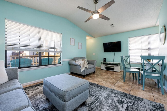 17462 Front Beach Rd in Panama City Beach, FL - Foto de edificio - Building Photo