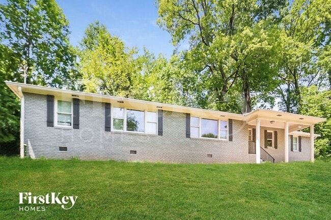 property at 1980 Harold Ave SE