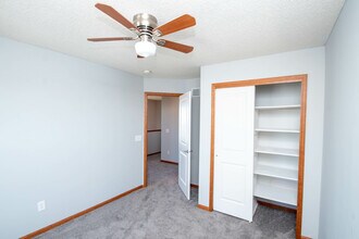 15119 Fanning Dr N in Hugo, MN - Building Photo - Building Photo