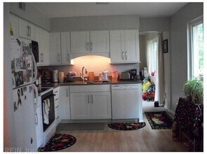 4343 Hialeah Dr in Virginia Beach, VA - Building Photo - Building Photo