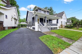 4200 Cullen Dr in Cleveland, OH - Building Photo - Building Photo