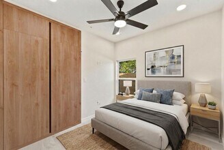 200 S Cynthia St in McAllen, TX - Building Photo - Building Photo