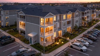 Springs at Daniels Parkway in Ft. Myers, FL - Building Photo