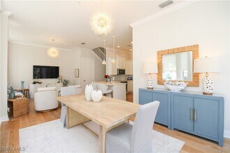 453 8th Ave S in Naples, FL - Building Photo - Building Photo