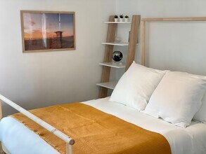 2152 Oliver Ave in San Diego, CA - Foto de edificio - Building Photo