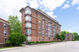 120 Mountfort St in Boston, MA - Foto de edificio - Building Photo