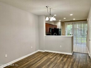 8101 Summer Palm Ct in Jacksonville, FL - Building Photo - Building Photo