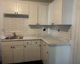 222 Howard Ave, Unit 2 in New Haven, CT - Building Photo