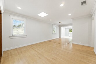 5713 W 79th St in Los Angeles, CA - Building Photo - Building Photo