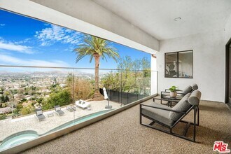 3485 Ridgeford Dr in Westlake Village, CA - Building Photo - Building Photo