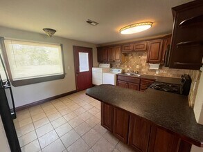 5241 N Arkansas Ave in Wichita, KS - Building Photo - Building Photo