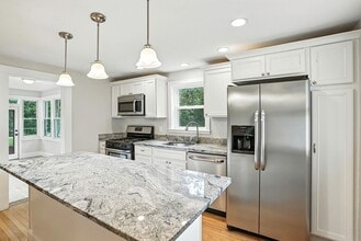 271 Cordaville Rd in Southborough, MA - Building Photo - Building Photo