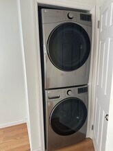 10-31 51st Ave, Unit Apt 3 in Queens, NY - Building Photo - Building Photo