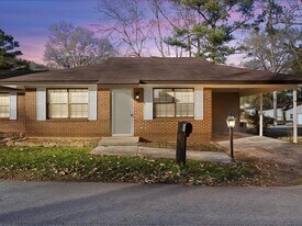 801 4th Ave E in Oneonta, AL - Building Photo