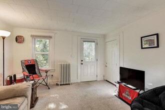 4308 Ridge Rd, Unit B in Nottingham, MD - Foto de edificio - Building Photo