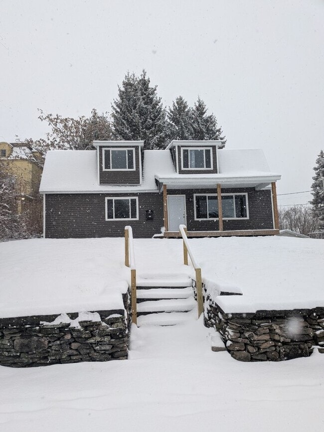 property at 1520-1524 Sanderson Ave