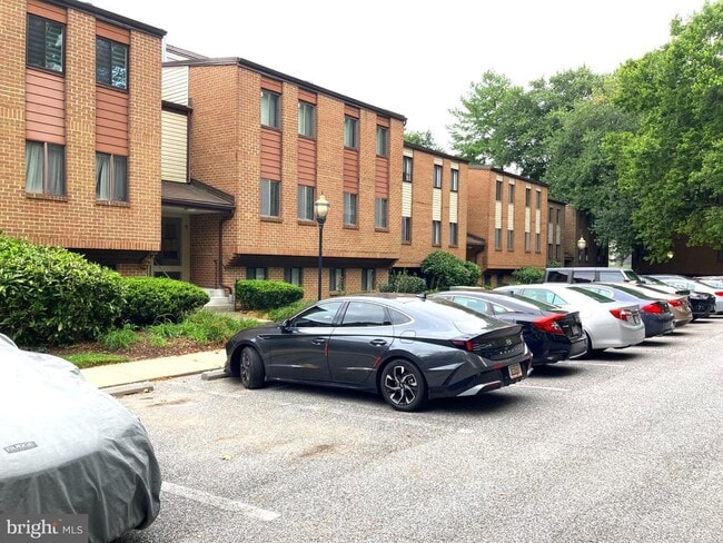 9 Suntop Ct in Baltimore, MD - Building Photo - Building Photo