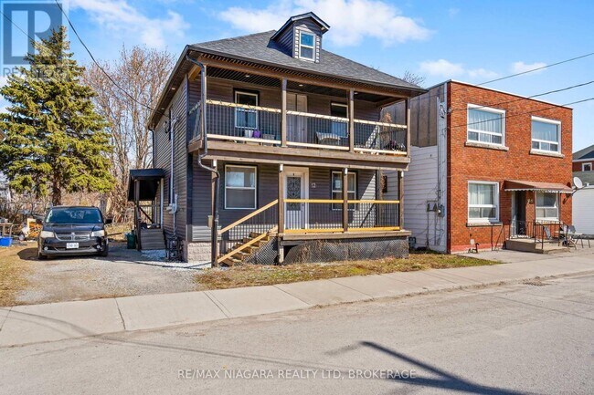 12 Nickel St in Port Colborne, ON - Building Photo - Building Photo