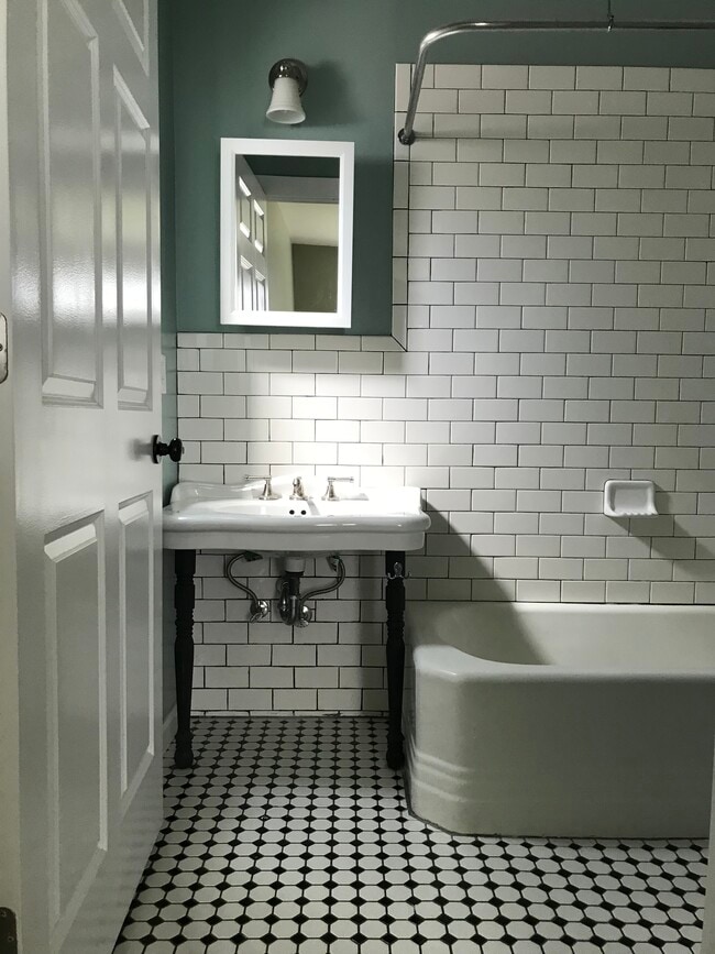 801 S 4th St, Unit 2