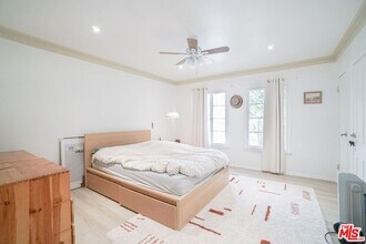 5139 Marathon St in Los Angeles, CA - Building Photo - Building Photo