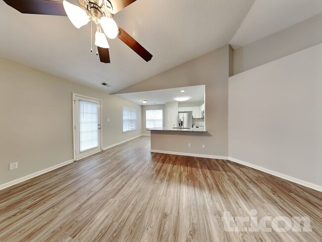 5050 Elizabeth Rd in Charlotte, NC - Building Photo - Building Photo